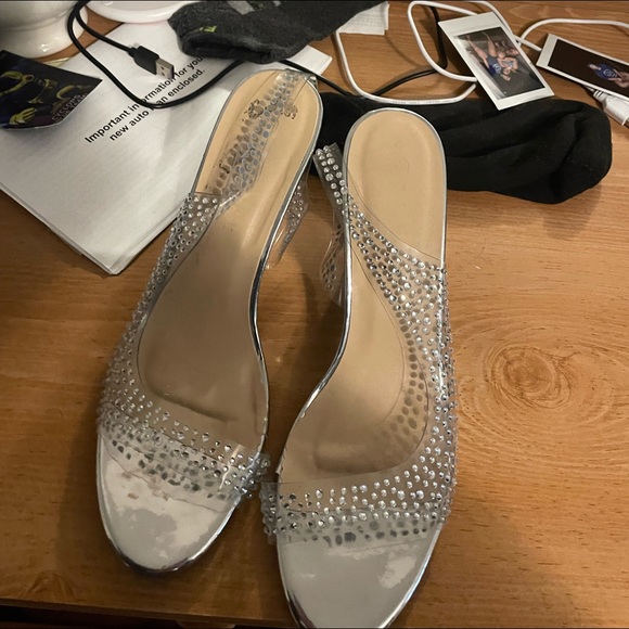 Are like new only wore once to a dance - Picture 2 of 2